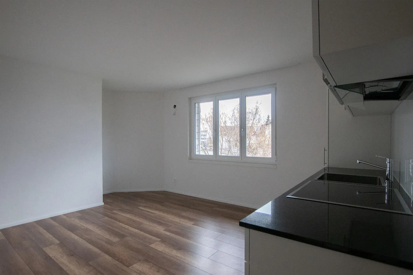 Moderne Wohnung mit grossem Balkon - Foto 2 von 7