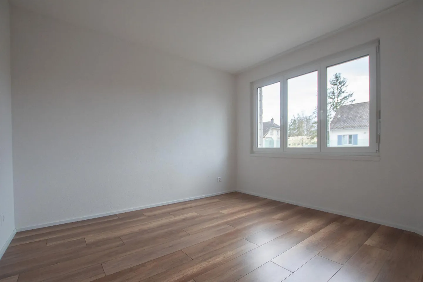 Moderne Wohnung mit grossem Balkon - Foto 4 von 7