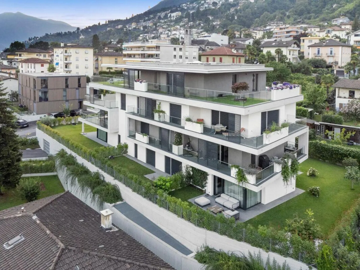 MINUSIO - Appartamento moderno di 3,5 locali con giardino privato - Foto 17 di 17