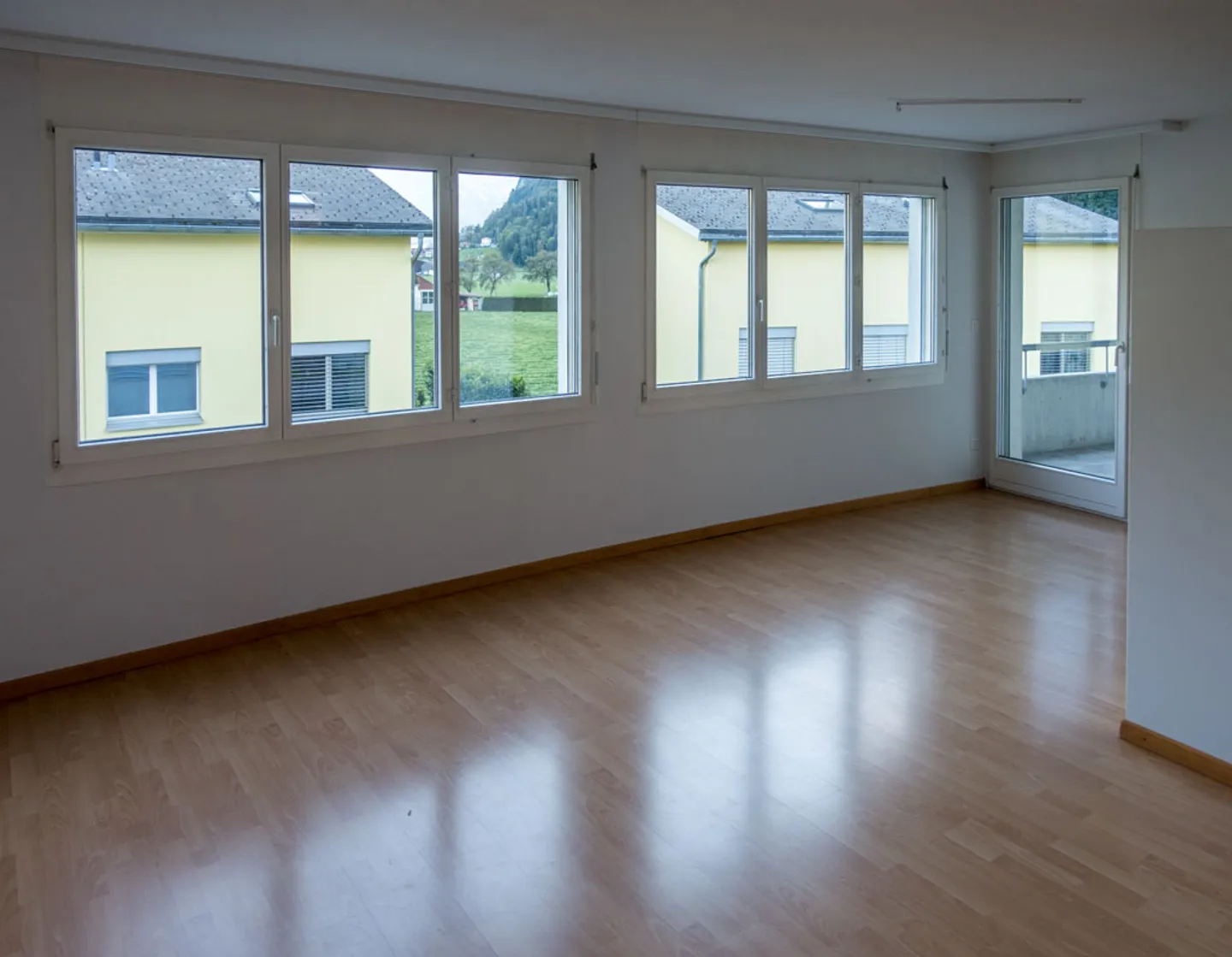 gemütliche Wohnung in ruhigem Quartier in Oberurnen - Foto 8 von 10