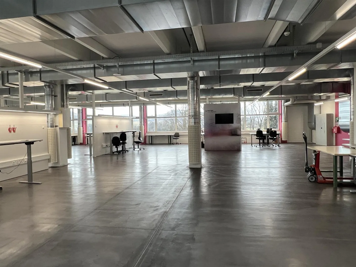 Affittasi: Spazio per idee, progetti o nuove prospettive - Foto 4 di 7