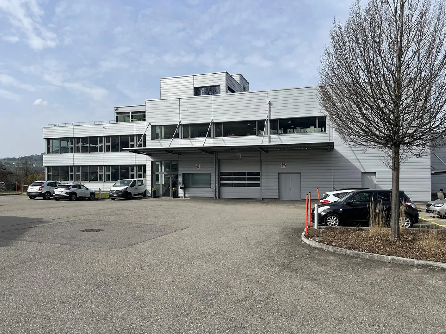 Affittasi: Spazio per idee, progetti o nuove prospettive - Foto 2 di 7