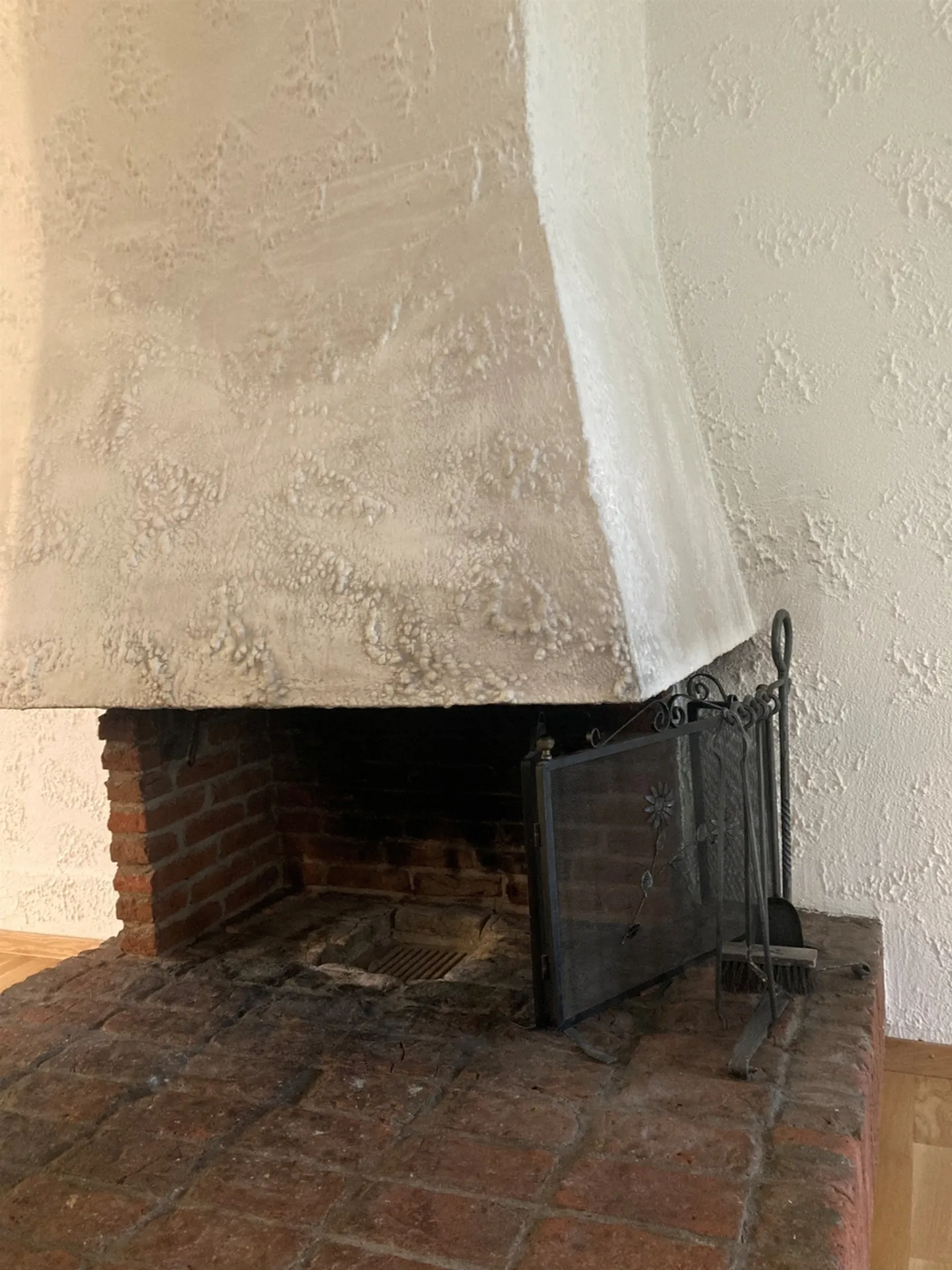 Dans une maison de 3 familles dans le quartier d'Obstberg/quartier de Schosshalden! - Photo 2 sur 8