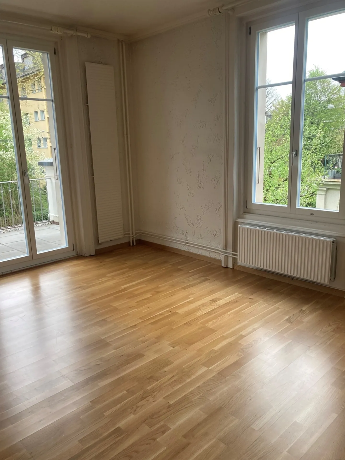 Dans une maison de 3 familles dans le quartier d'Obstberg/quartier de Schosshalden! - Photo 3 sur 8