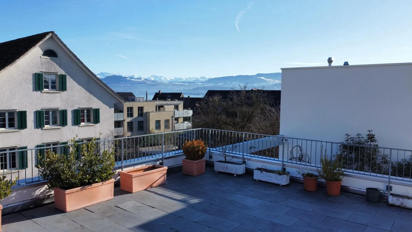 A Home to Arrive at: Light, Space, and Views - Photo 12 of 13