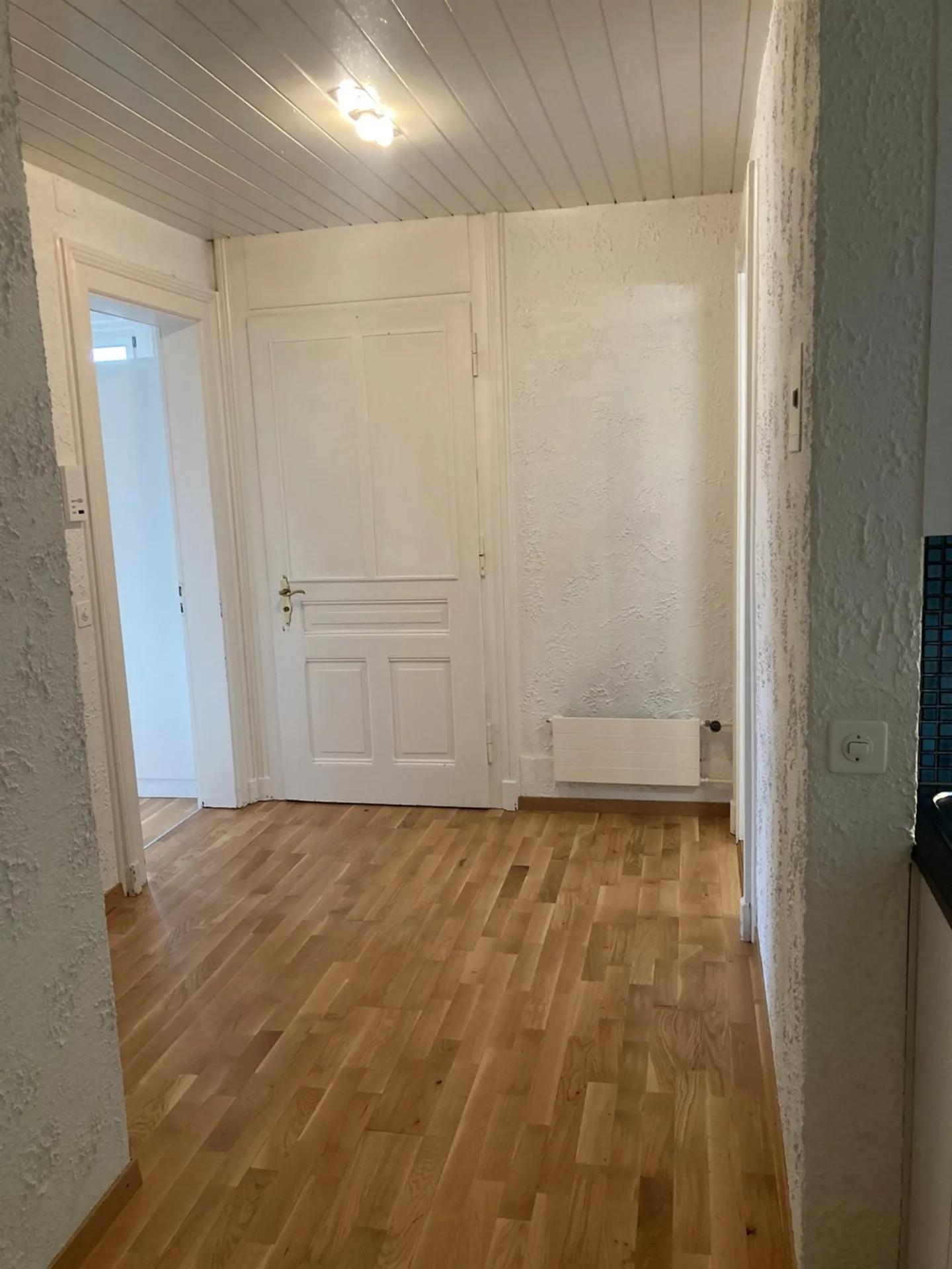 Dans une maison de 3 familles dans le quartier d'Obstberg/quartier de Schosshalden! - Photo 5 sur 8