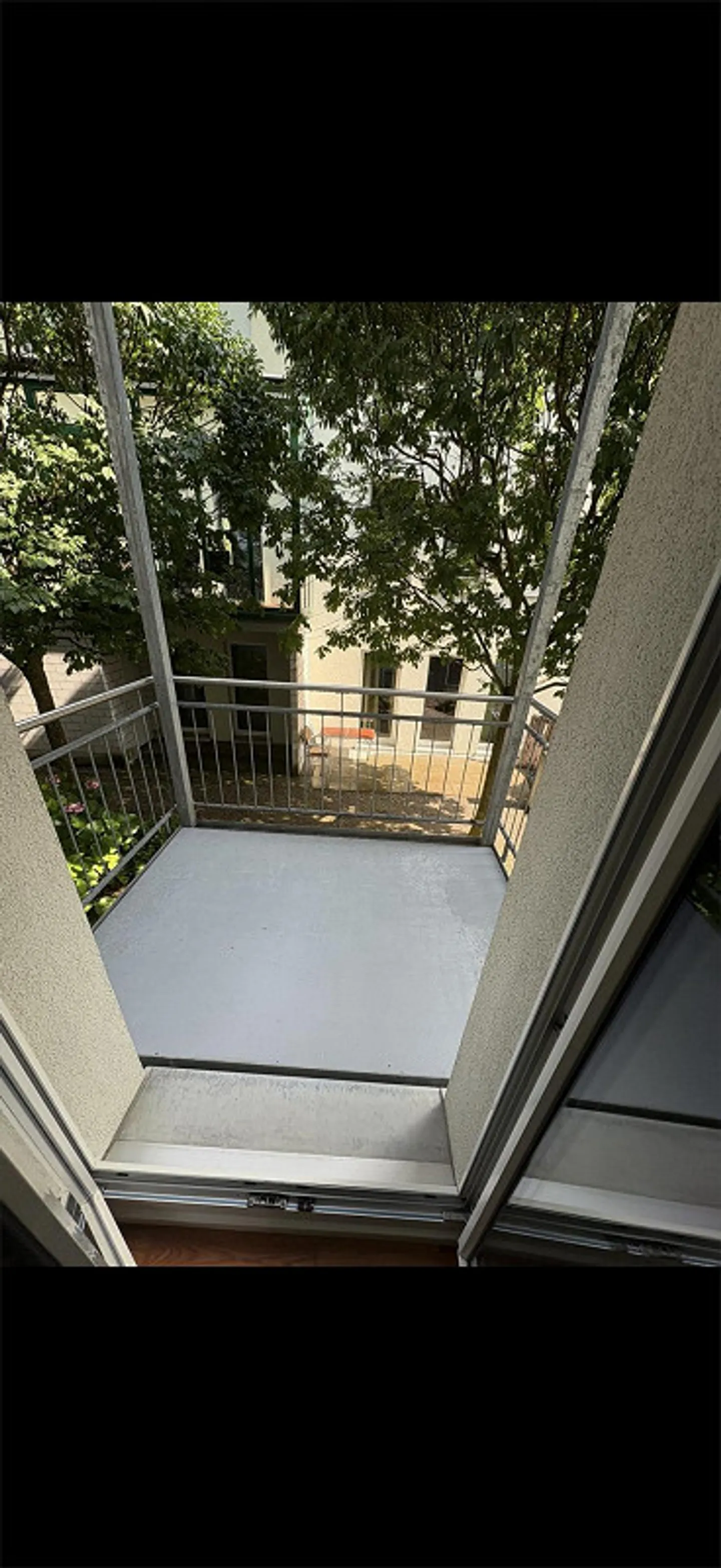 Charmant appartement de 2,5 pièces avec balcon à Saint-Gall - Photo 6 sur 7