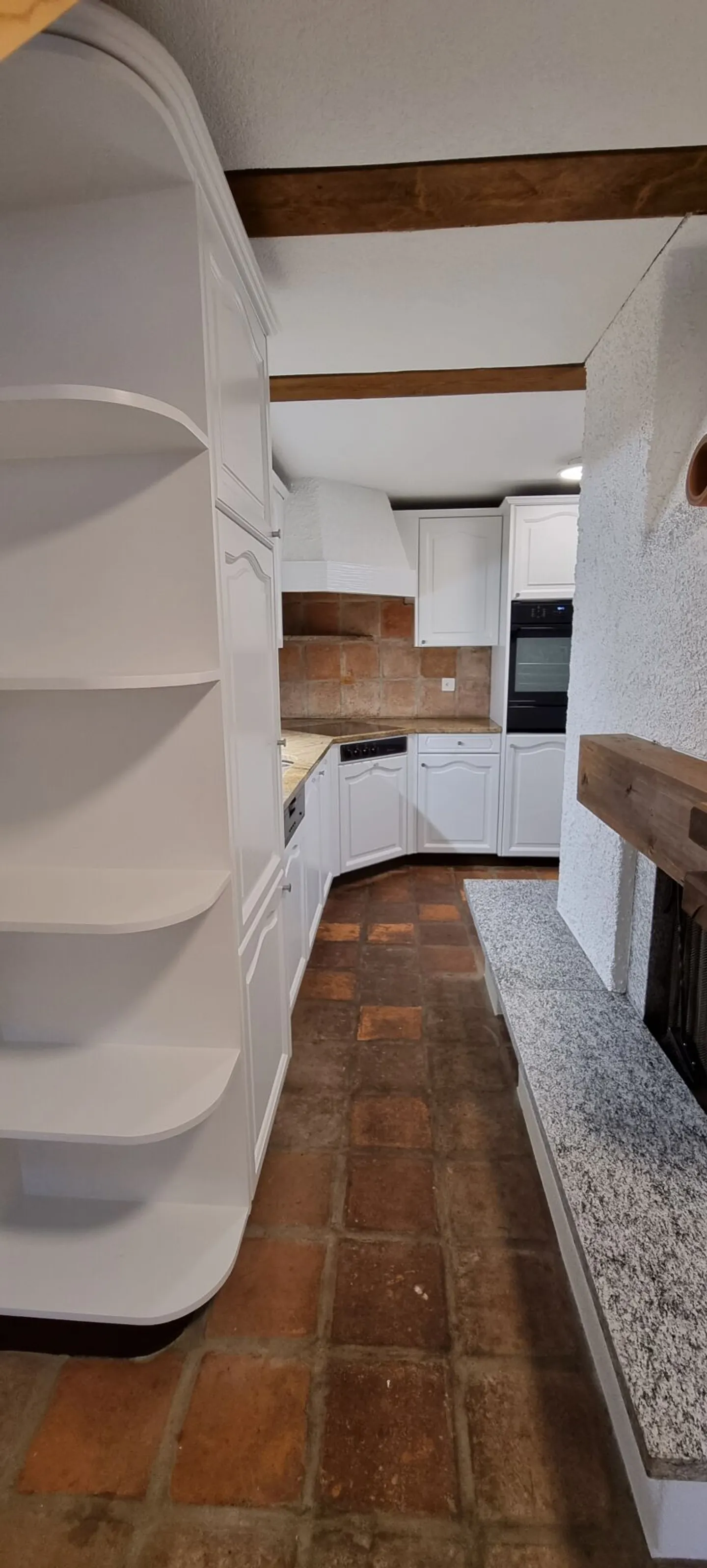 Appartement en attique original avec terrasse - Photo 8 sur 14