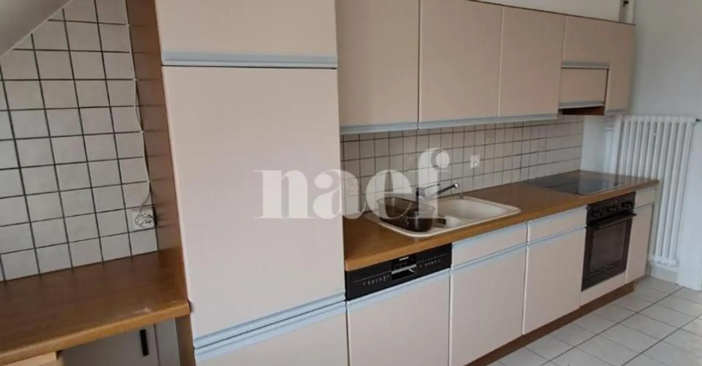Appartamento di 4 locali al 4 ° piano - Foto 8 di 12