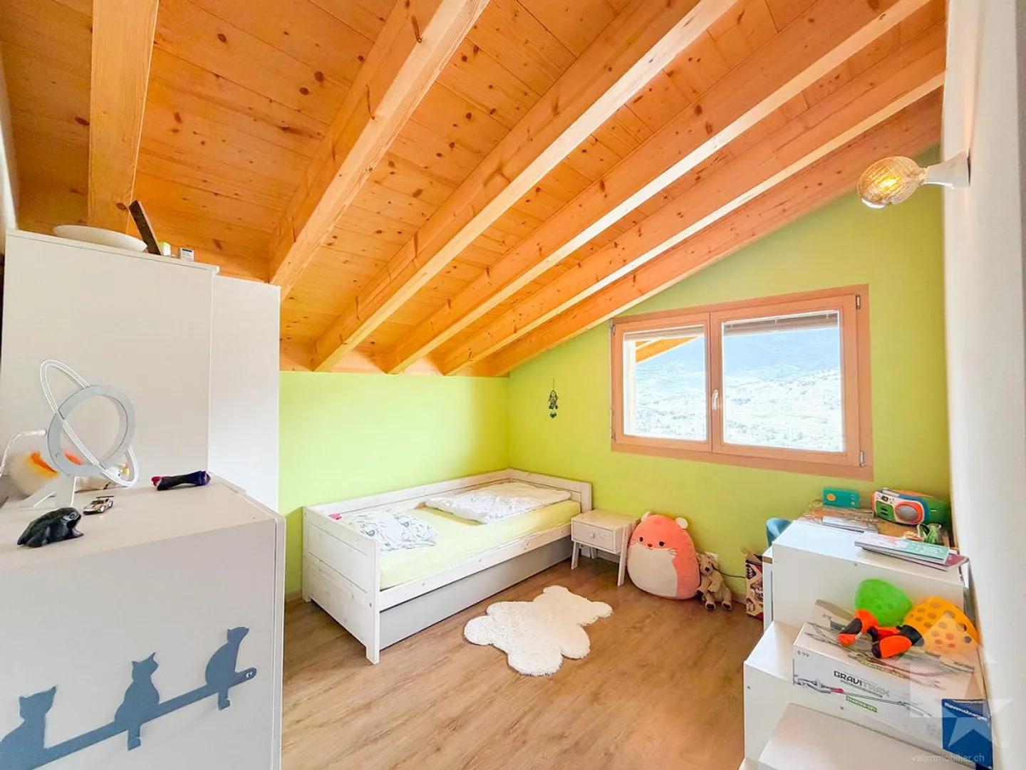 Charming Family Home with Views - Photo 9 of 17