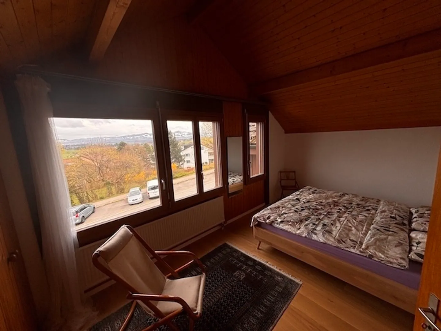 Charming Townhouse with Garden - Photo 3 of 9