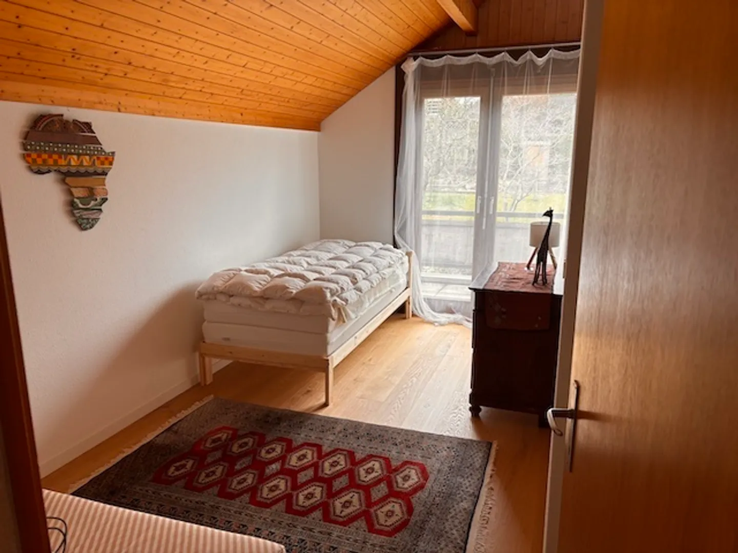 Charming Townhouse with Garden - Photo 4 of 9