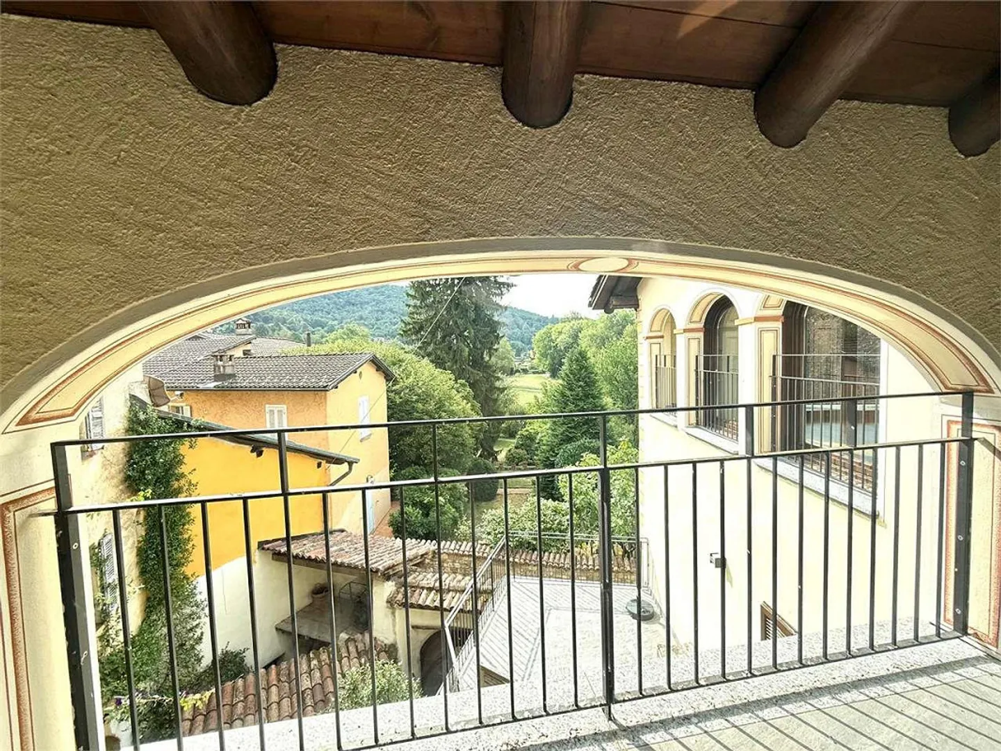 Attico elegante con giardino privato - Foto 11 di 13