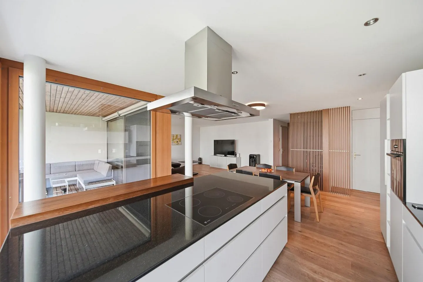 2.5 ROOM GARDEN APARTMENT ON 85 M² - TOP MODERN ARCHITECTURE - Photo 5 of 5
