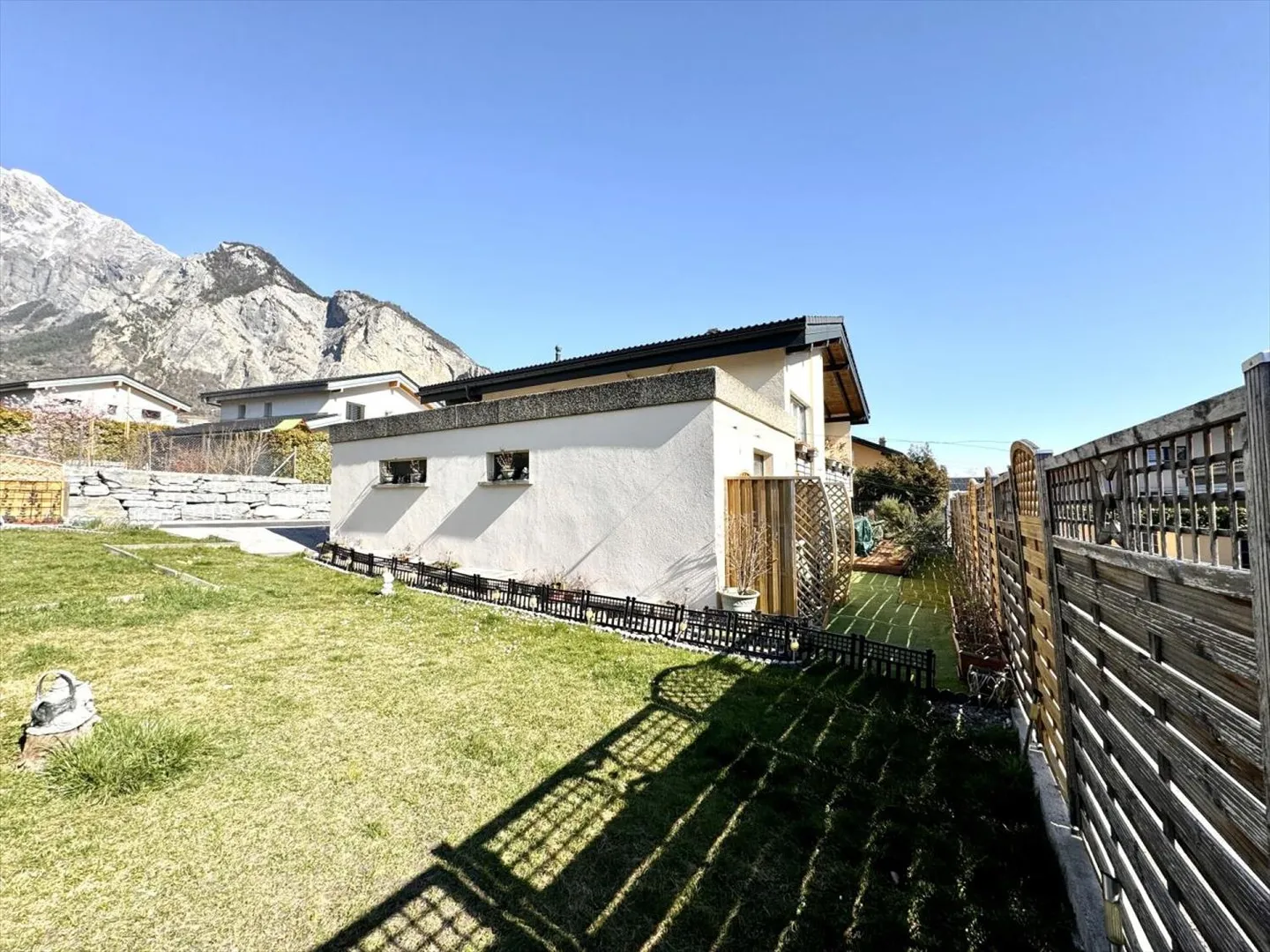 Casa singola in affitto - Foto 10 di 13