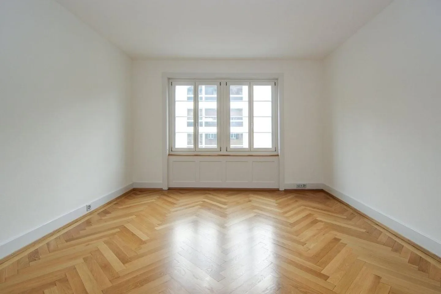 Modern living with historical charm - Photo 9 of 10