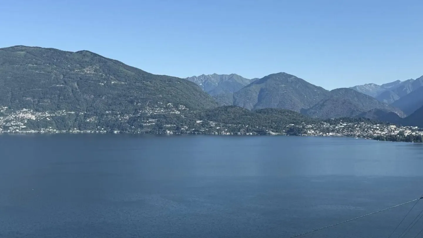 Casa unifamiliare di 4,5 locali con vista lago da sogno - Foto 1 di 12