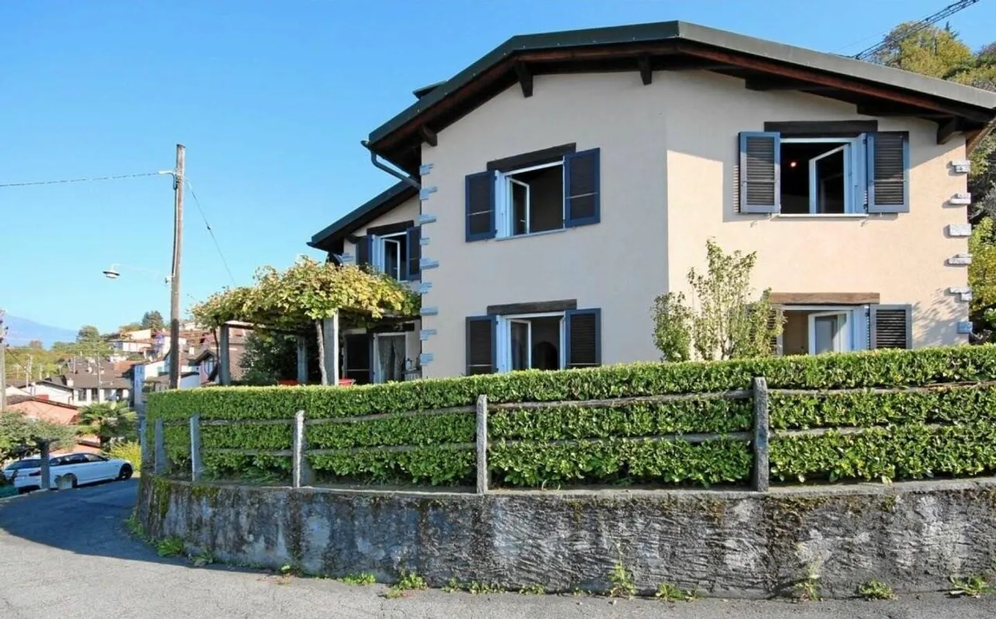 Casa unifamiliare di 4,5 locali con vista lago da sogno - Foto 2 di 12