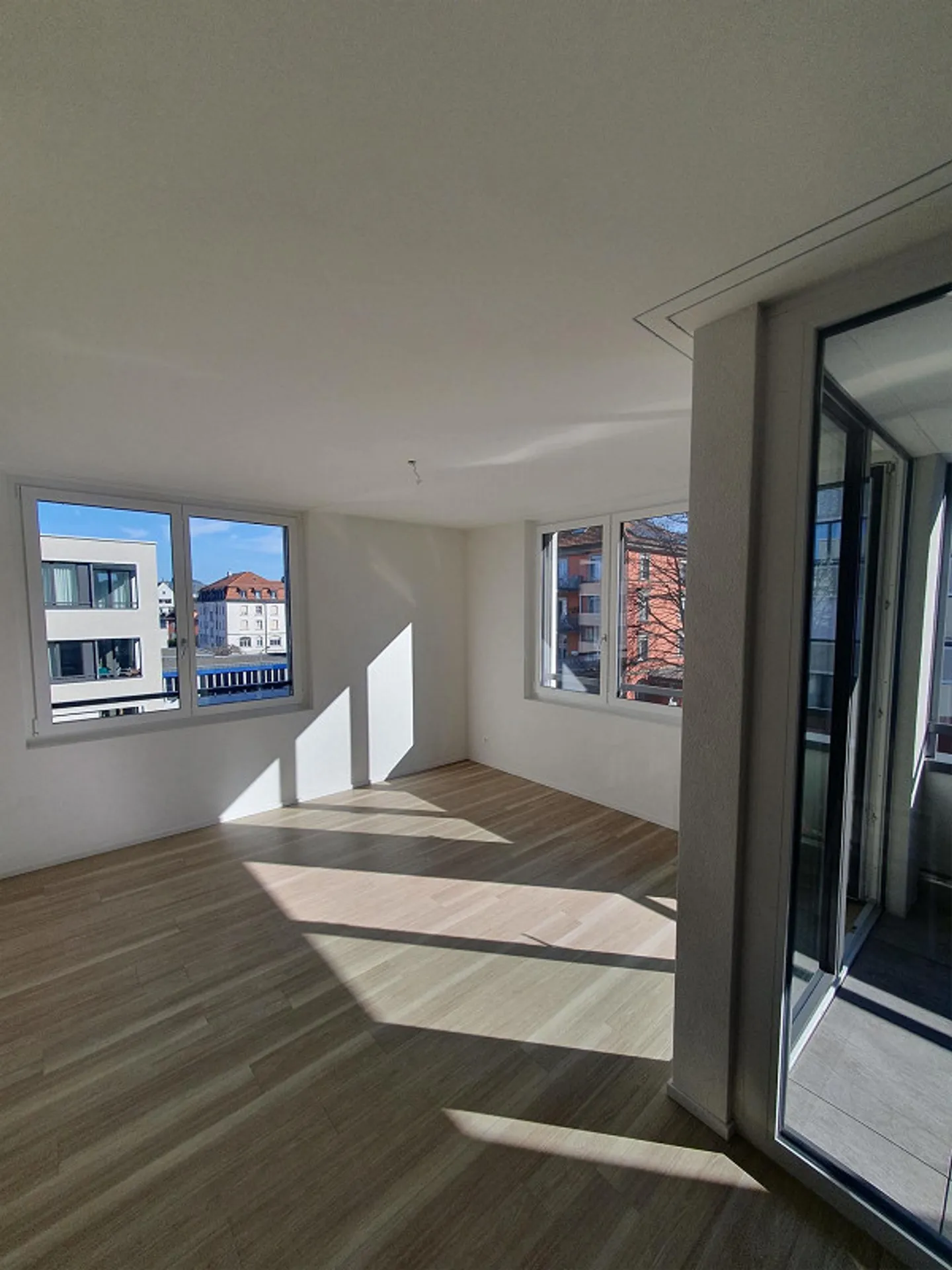Moderno appartamento di 3,5 stanze con alto standard di costruzione - Foto 4 di 8