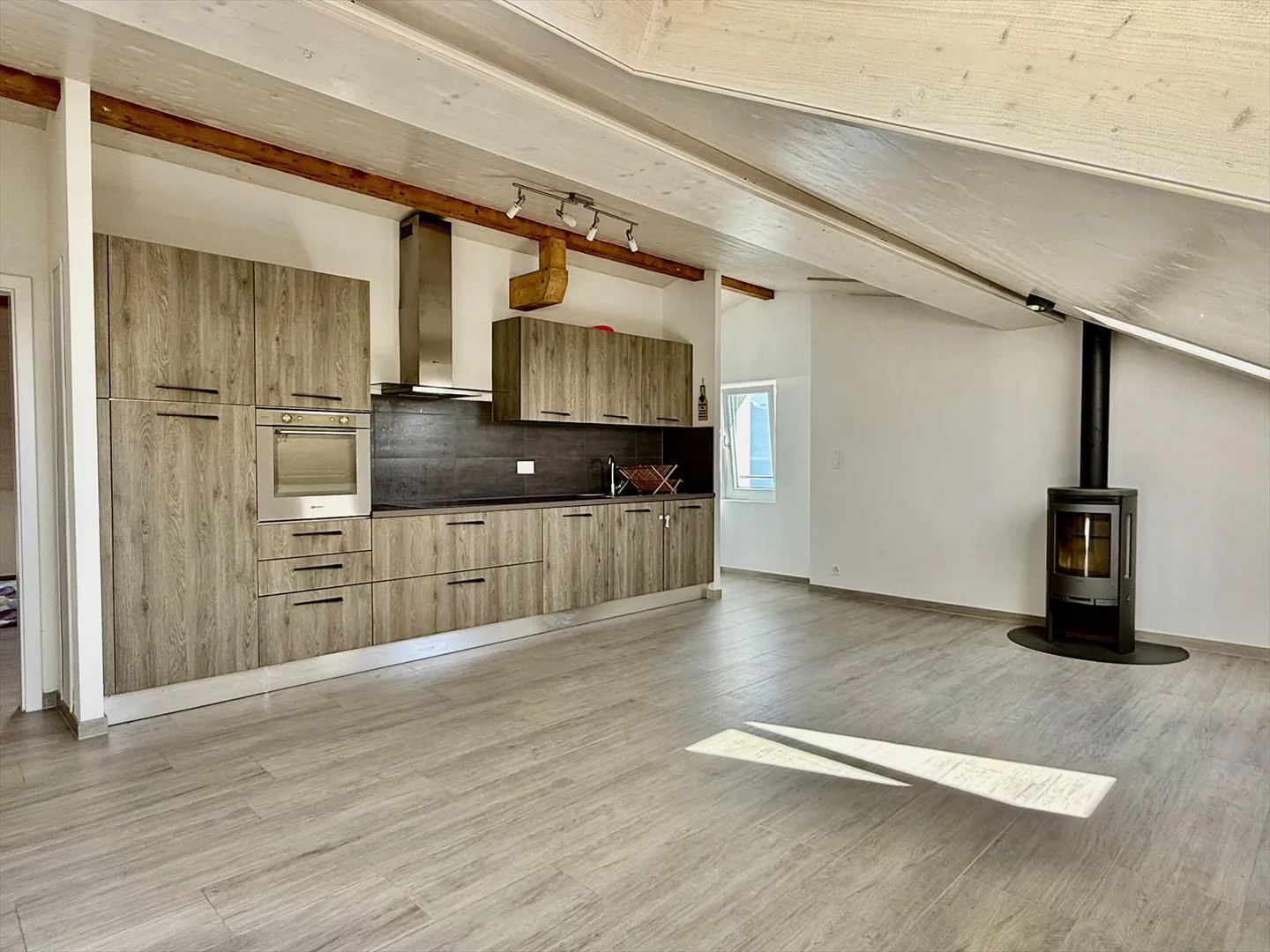 RIVAZ - Superbe  appartement avec cachet - situé au coeur des vignes à deux pas - Photo 1 of 9