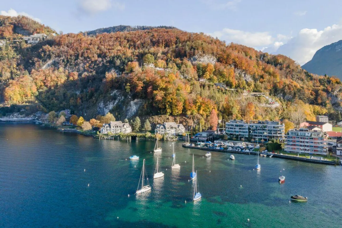 Realize your dream of your own boat space at Lake Lucerne... - Photo 1 of 3