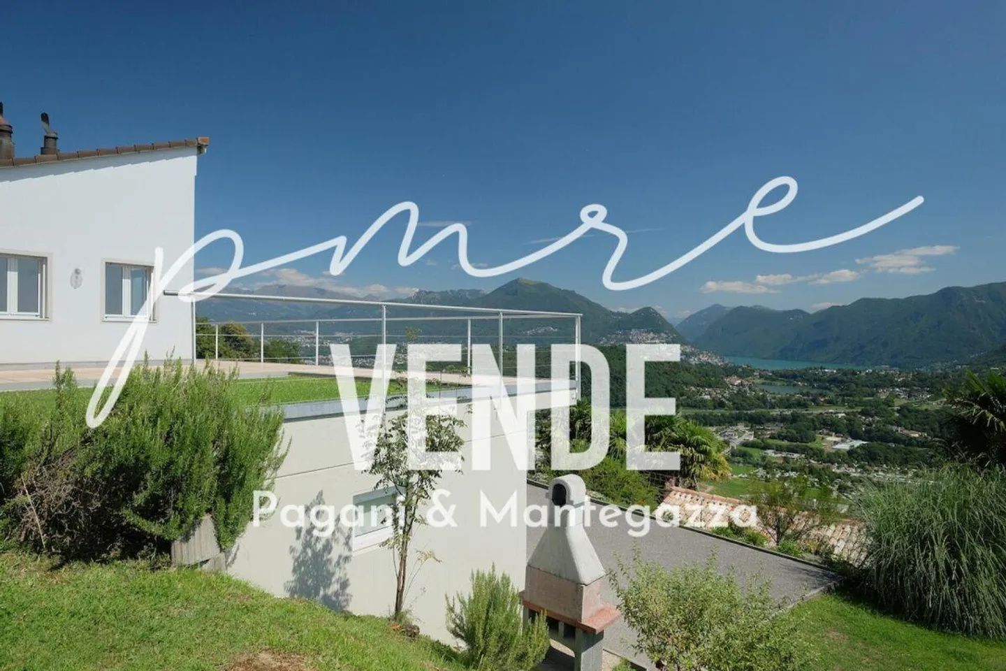 VERNATE | VILLA CON UNA VISTA INCANTEVOLE SUL LAGO - Foto 1 di 14