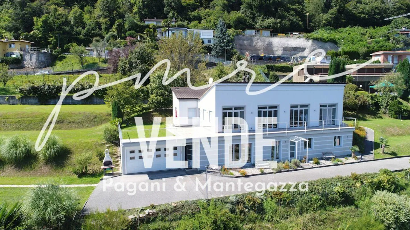 VERNATE | VILLA CON UNA VISTA INCANTEVOLE SUL LAGO - Foto 6 di 14