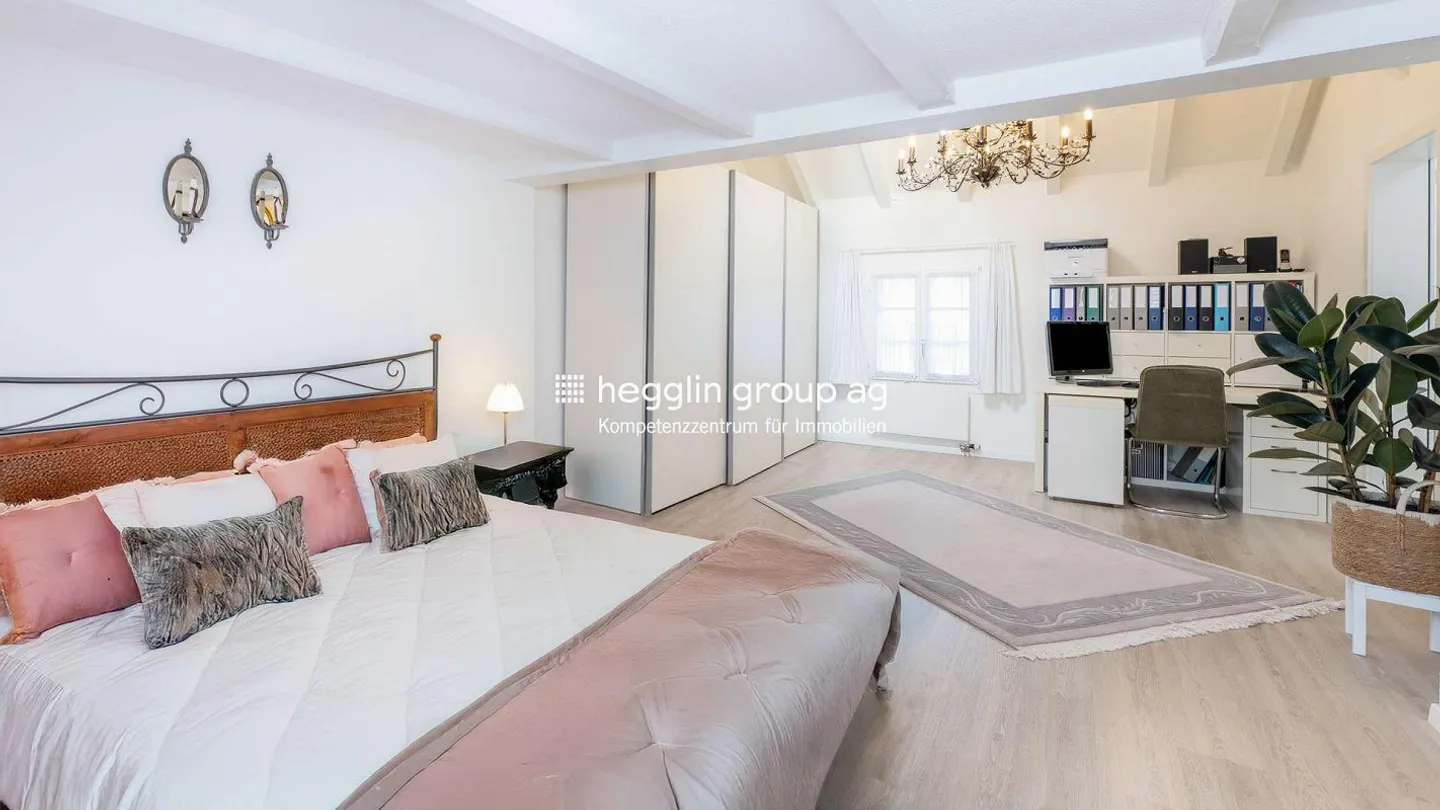 Stylish mid-terrace house with a separate apartment in the heart of Baar - Photo 6 of 11