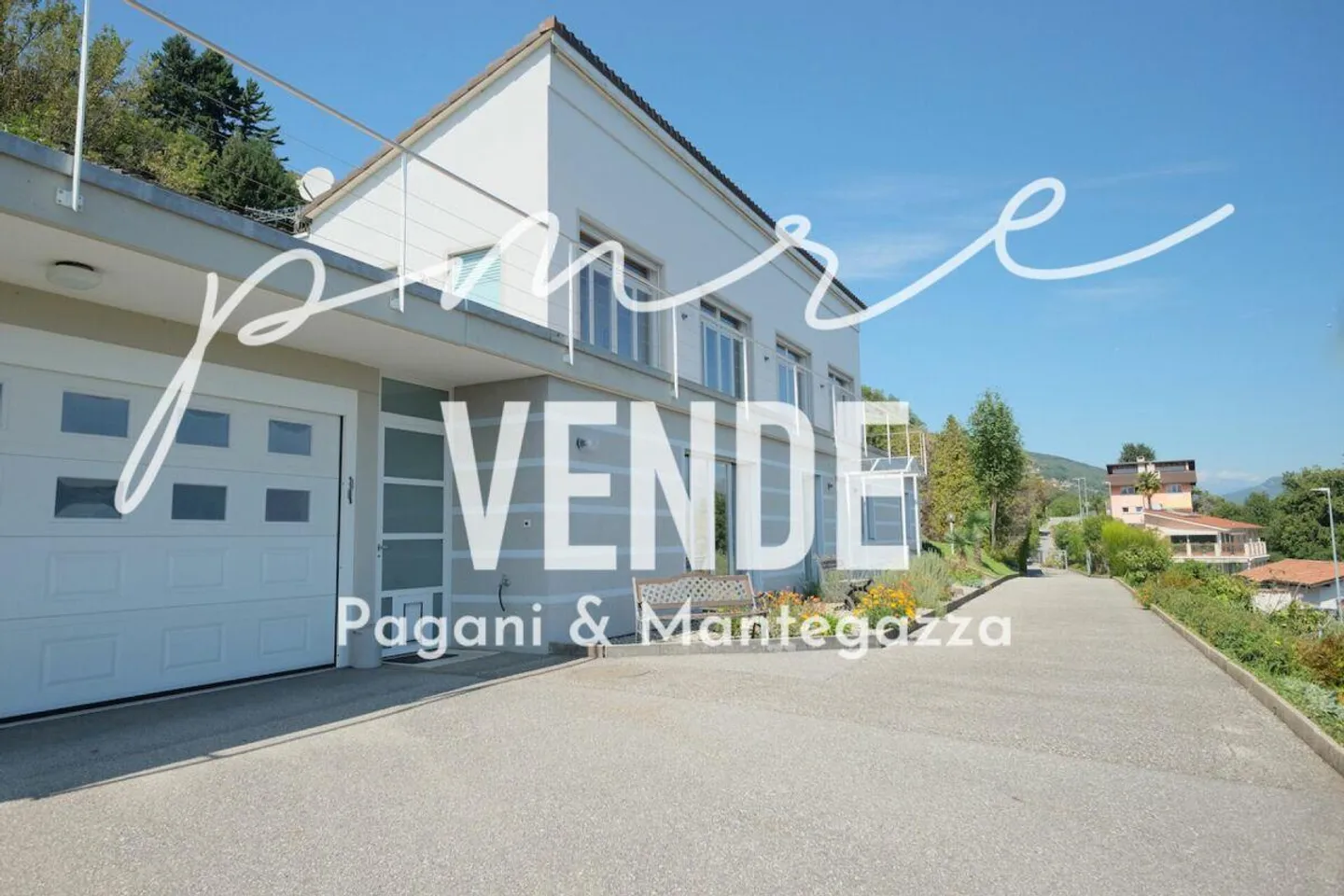 VERNATE | VILLA CON UNA VISTA INCANTEVOLE SUL LAGO - Foto 14 di 14