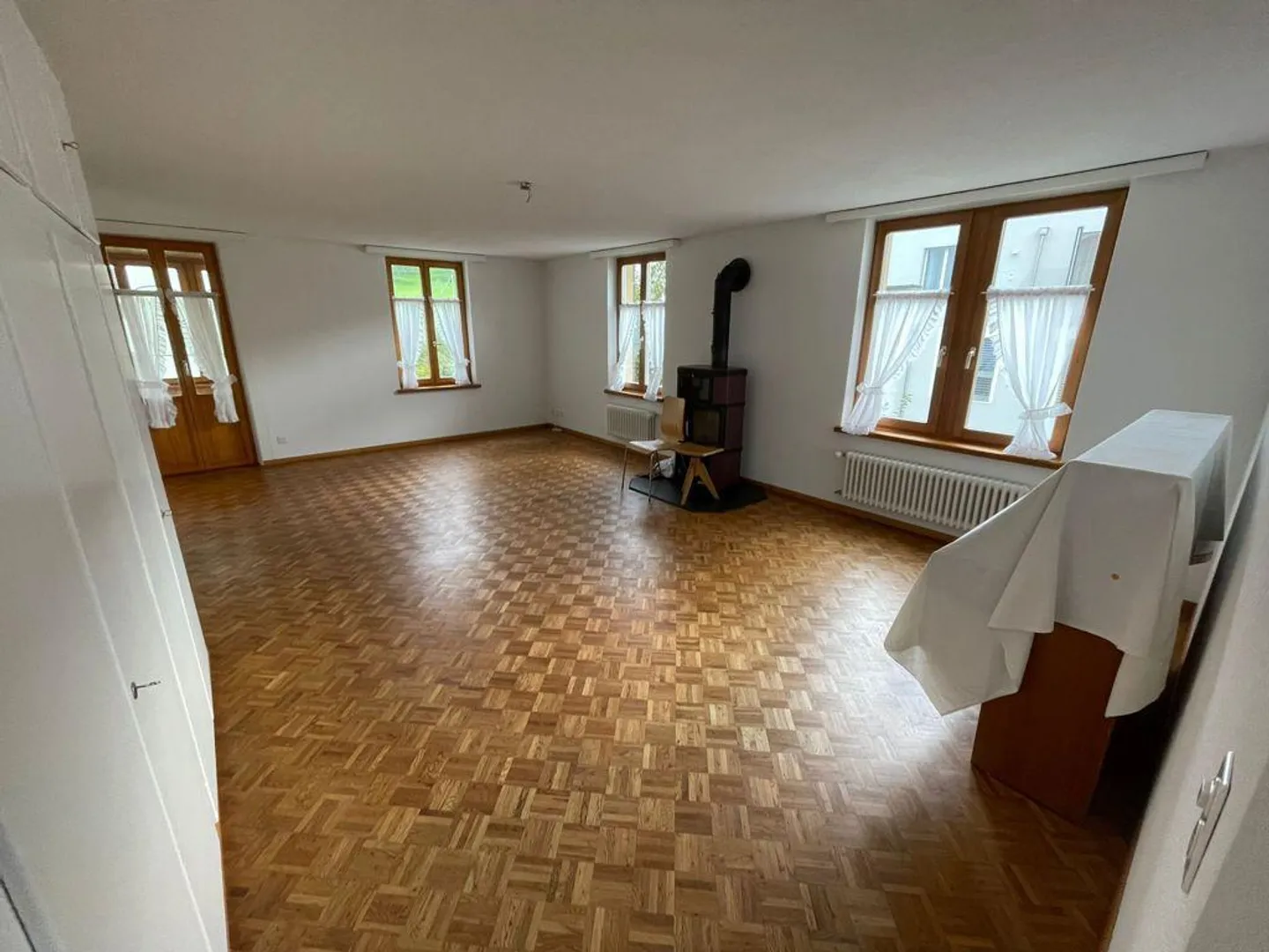 Charmante 3.5 Zimmer Wohnung - Foto 2 von 8