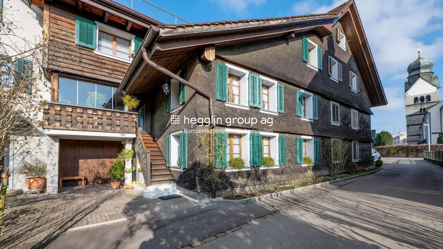 Stylish mid-terrace house with a separate apartment in the heart of Baar - Photo 11 of 11