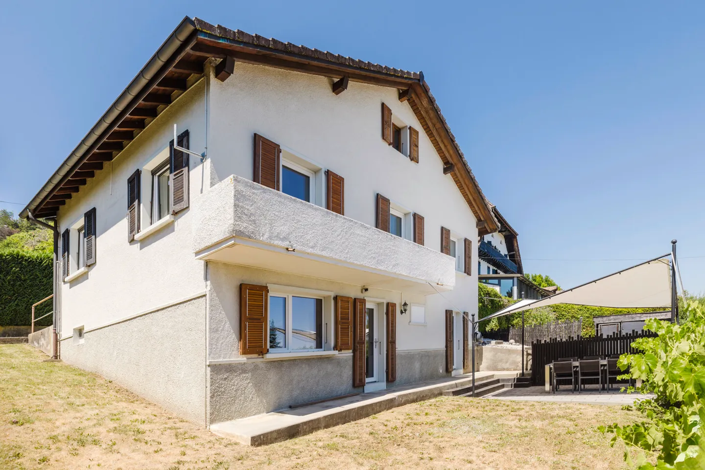 Charming Detached House in Montézillon - Photo 1 of 6