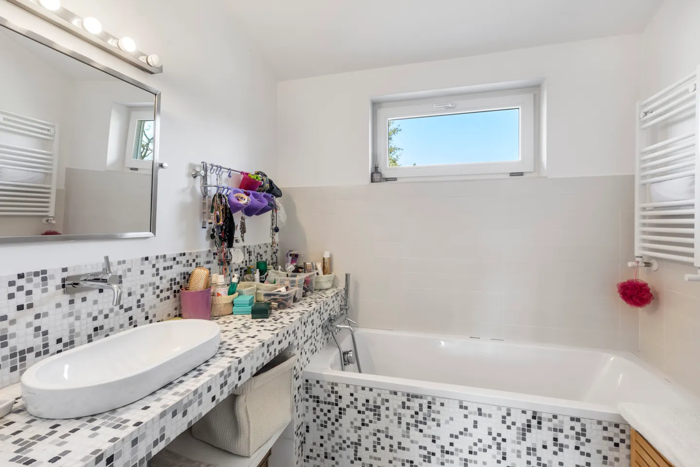 Zona residenziale di Troinex - Casa ristrutturata - Foto 7 di 7
