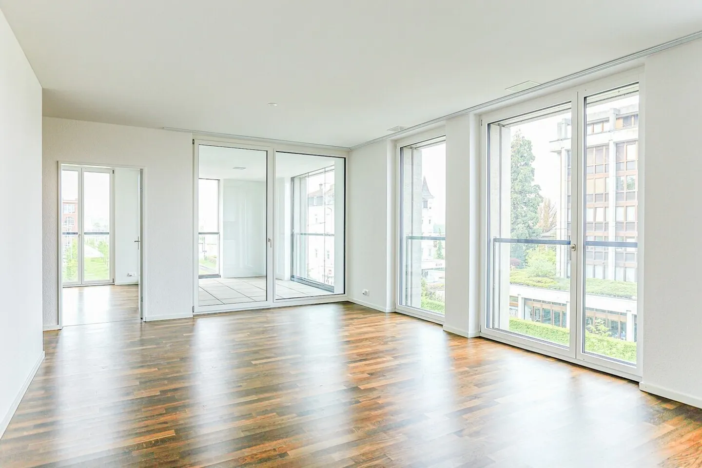 Appartamento moderno di 2,5 stanze - Foto 2 di 7