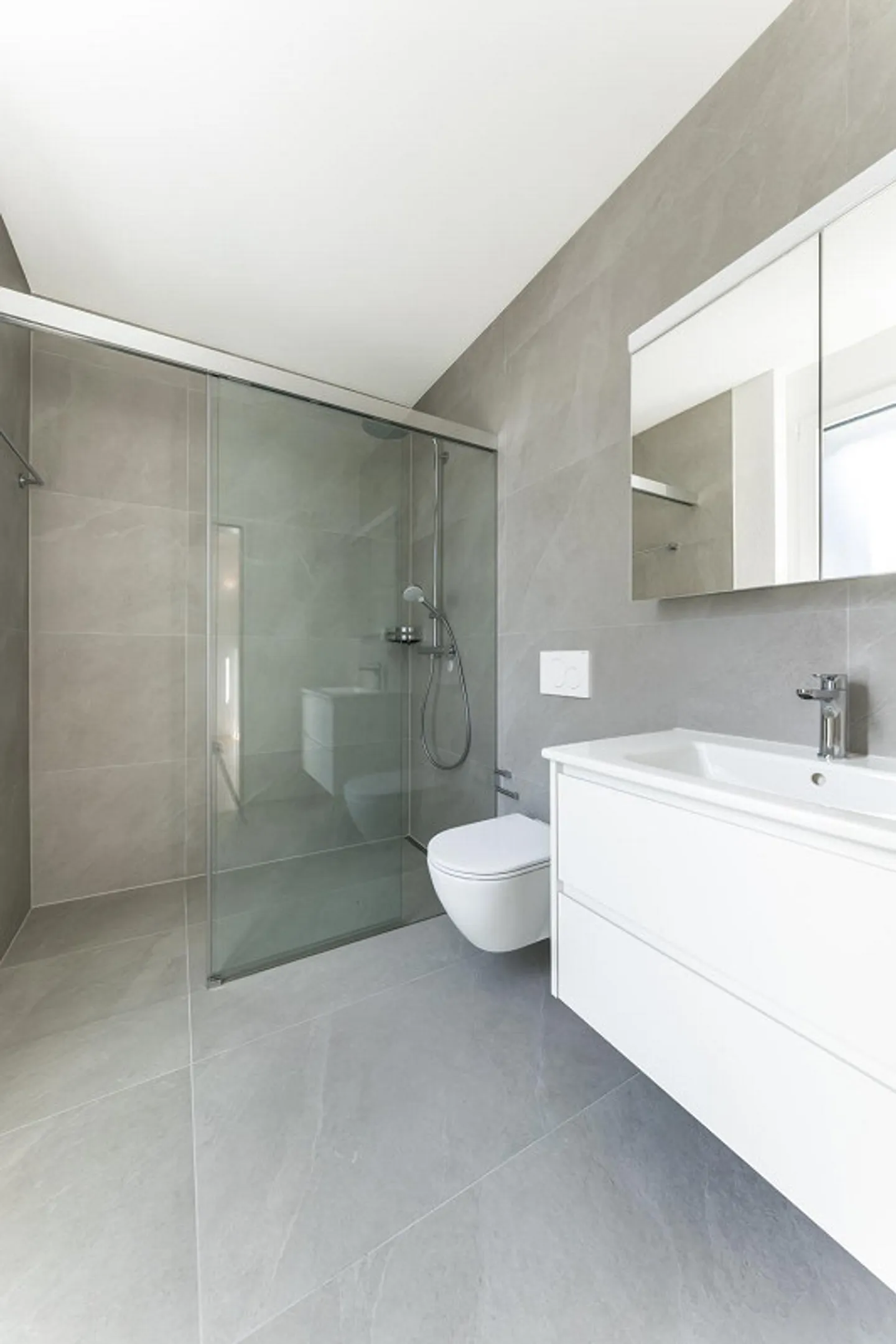 Appartamento giardino 4.5 stanze - 126 m² di superficie abitabile e area verde privata - Foto 8 di 13