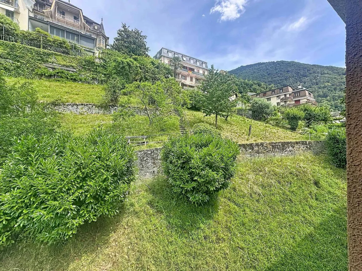 At the top floor - Large 3.5 rooms on 1 level of 79 m2 + balcony - Photo 9 of 13