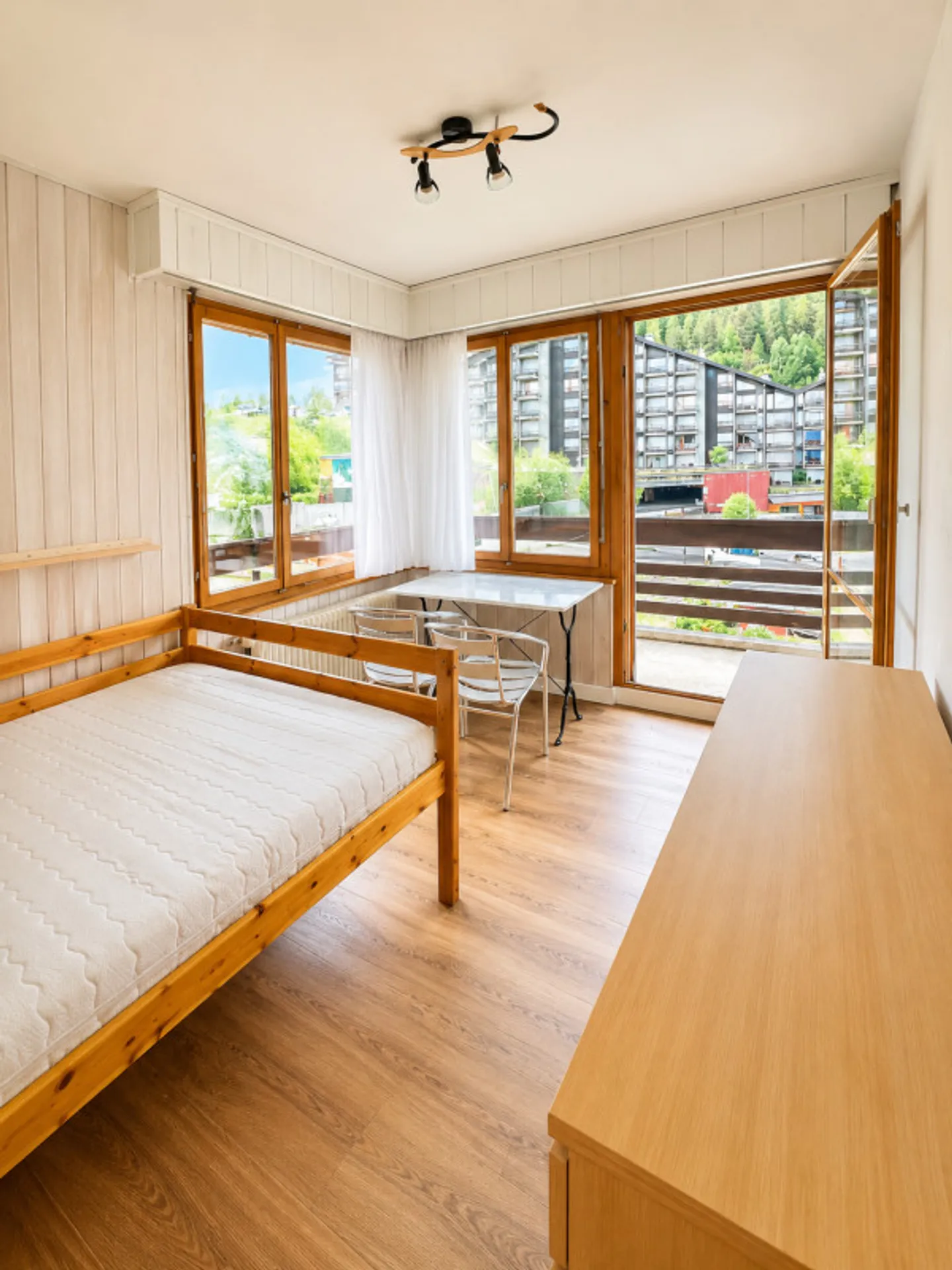 FOR RENT - Apartment with balcony in Anzère - Photo 3 of 12