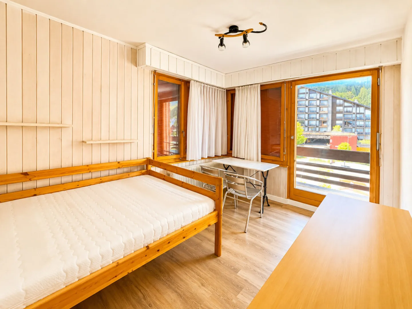FOR RENT - Apartment with balcony in Anzère - Photo 1 of 12