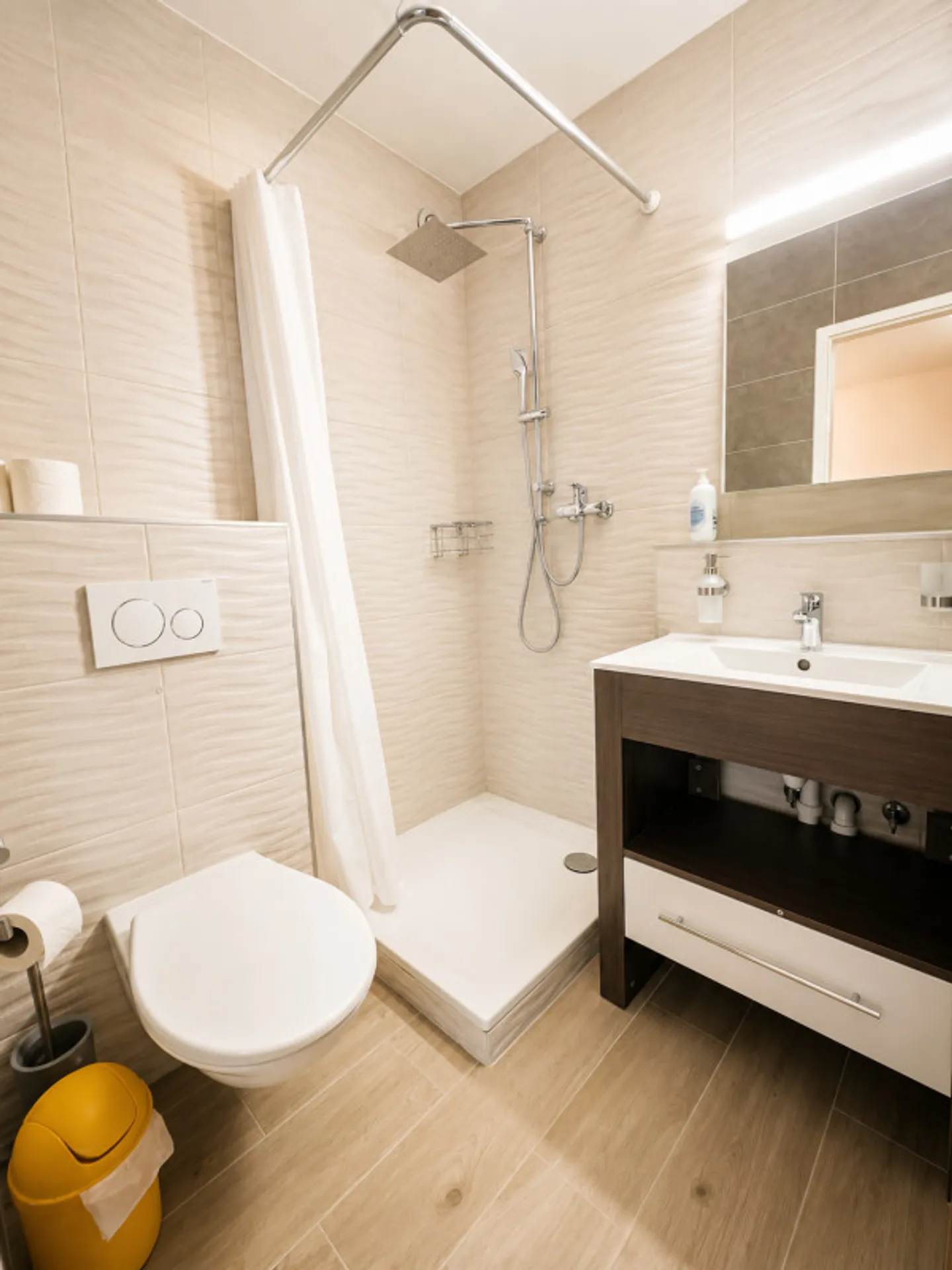 FOR RENT - Apartment with balcony in Anzère - Photo 6 of 12