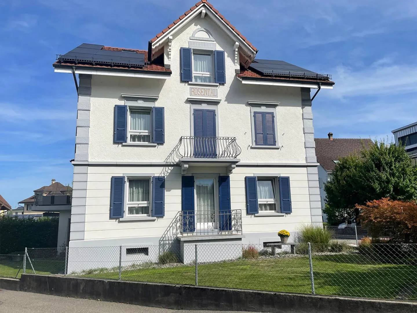 Ampio appartamento di 5 stanze 117 m2 con carattere di casa - Foto 1 di 8