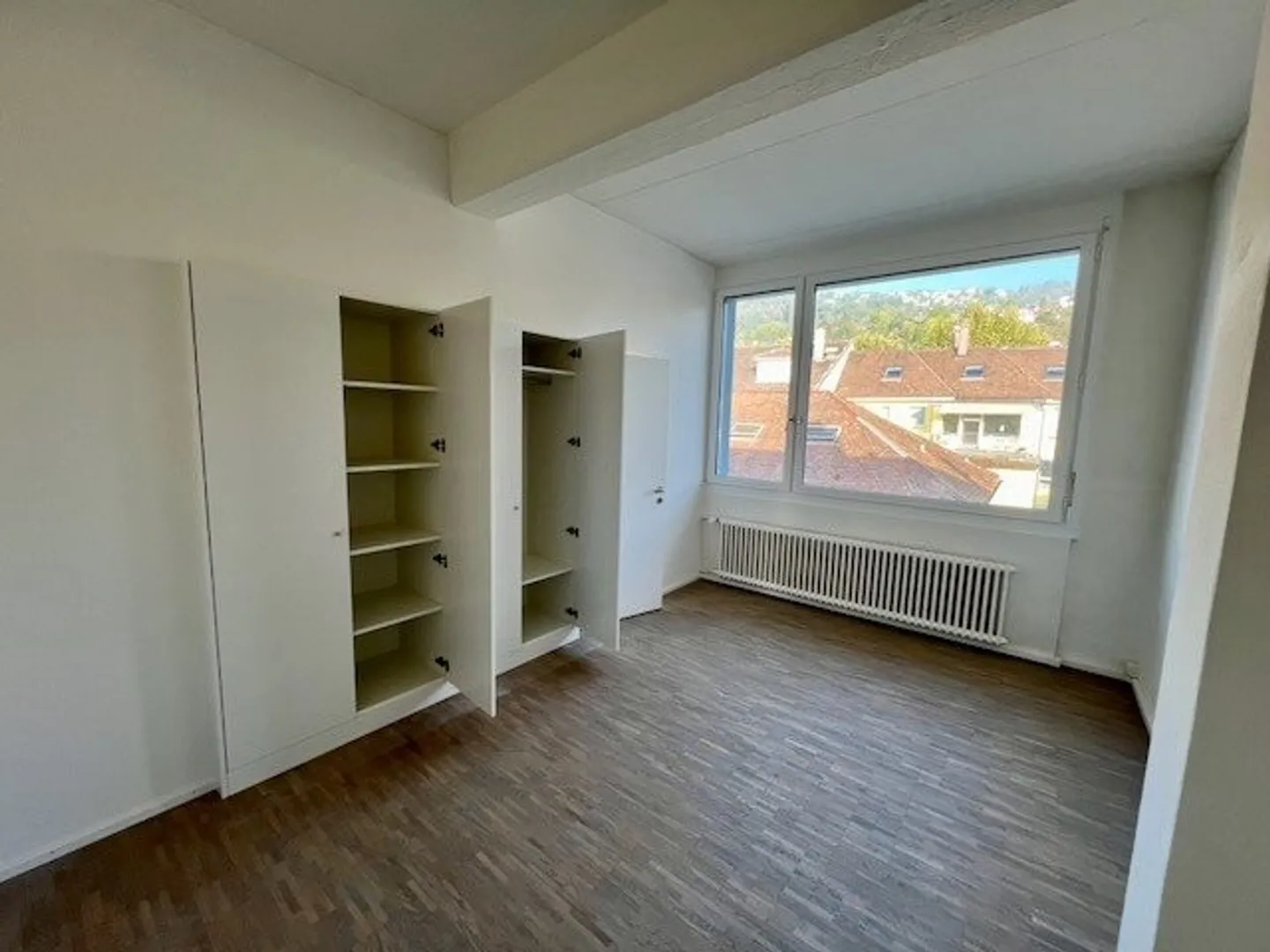 Charming Loft Apartment in Central Location of Biel - Photo 8 of 20