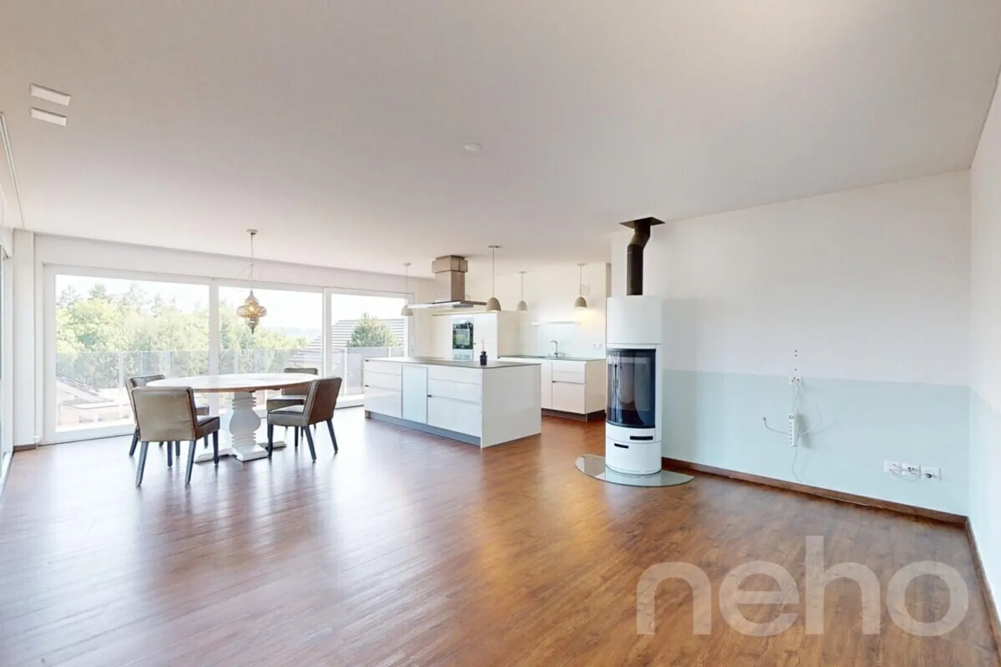 Maison individuelle indépendante avec vue et potentiel d'extension - Photo 2 sur 12