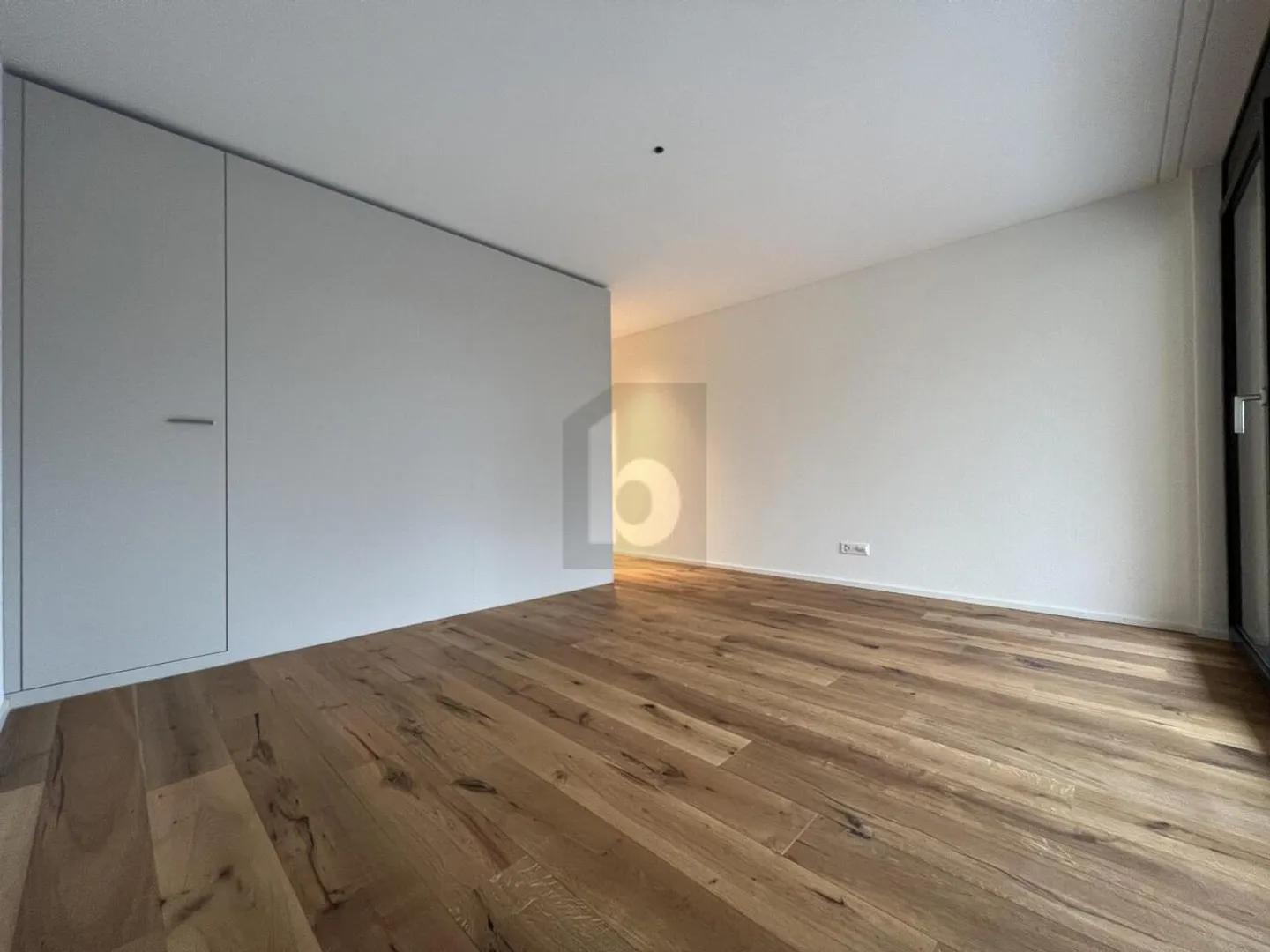 EXCLUSIVE IN A DREAM LOCATION - Photo 3 of 5