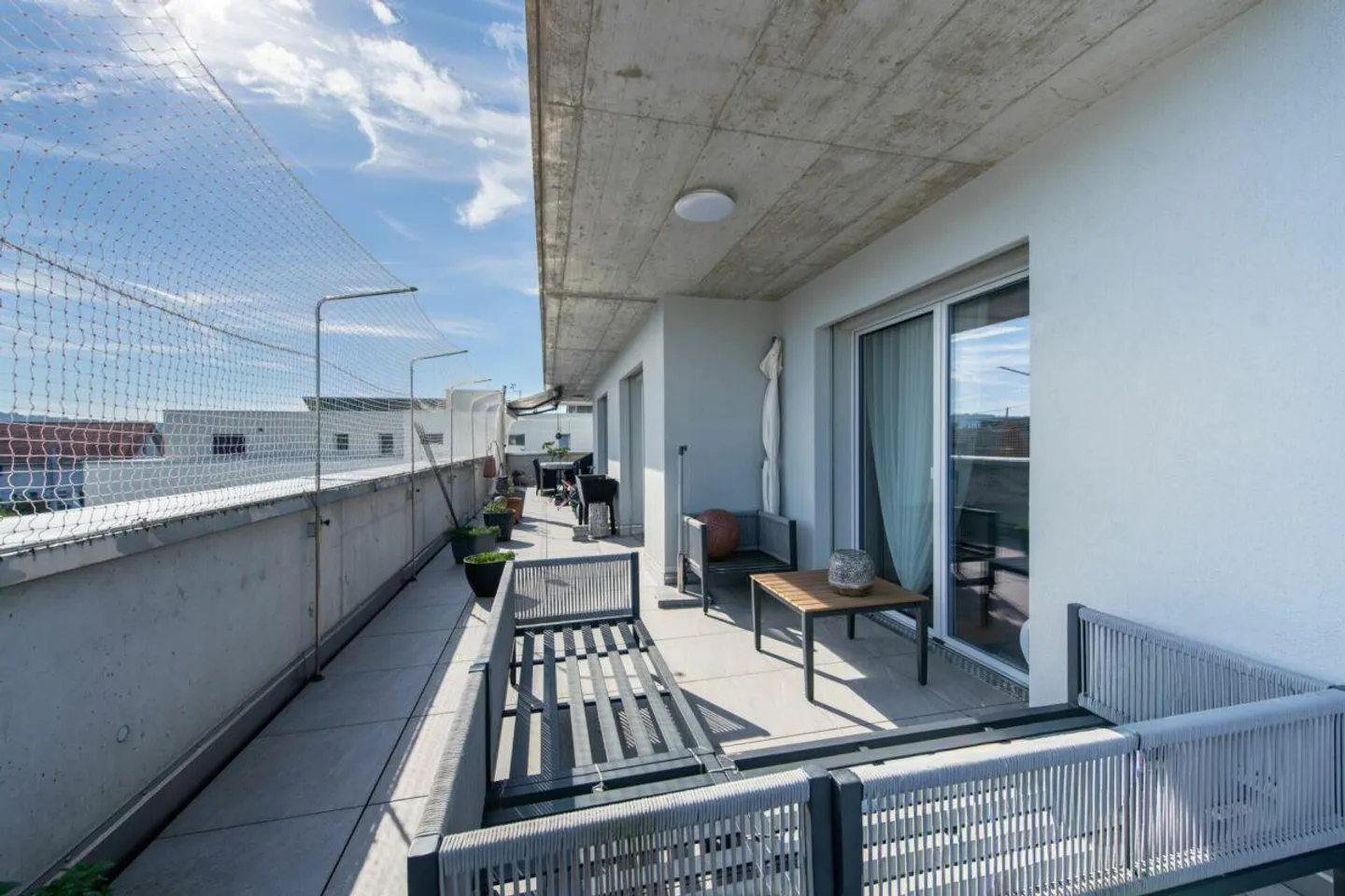 Luce, Spazio, Vista - Moderno appartamento attico di 4,5 locali con vista sul Giura - Foto 14 di 20