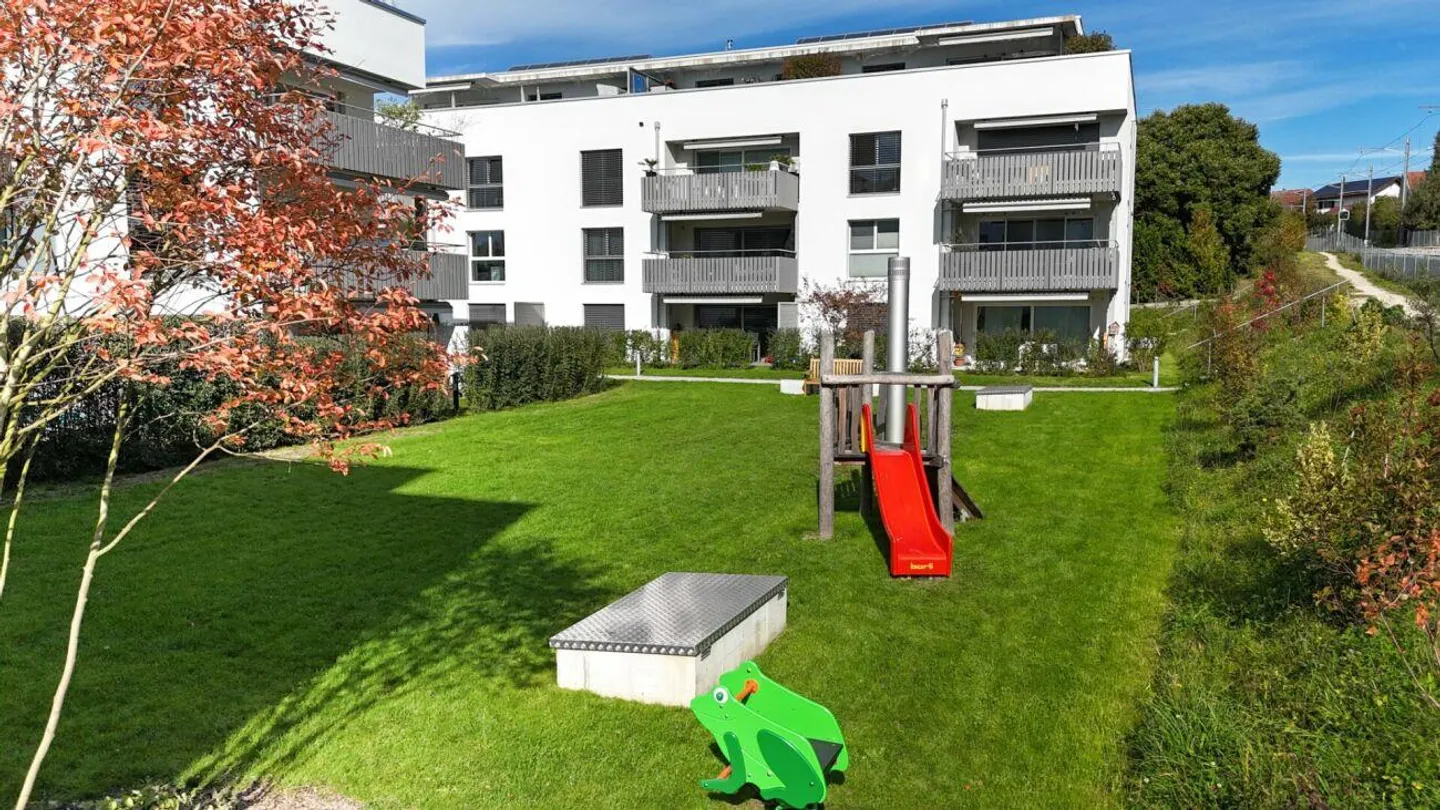 Luce, Spazio, Vista - Moderno appartamento attico di 4,5 locali con vista sul Giura - Foto 17 di 20