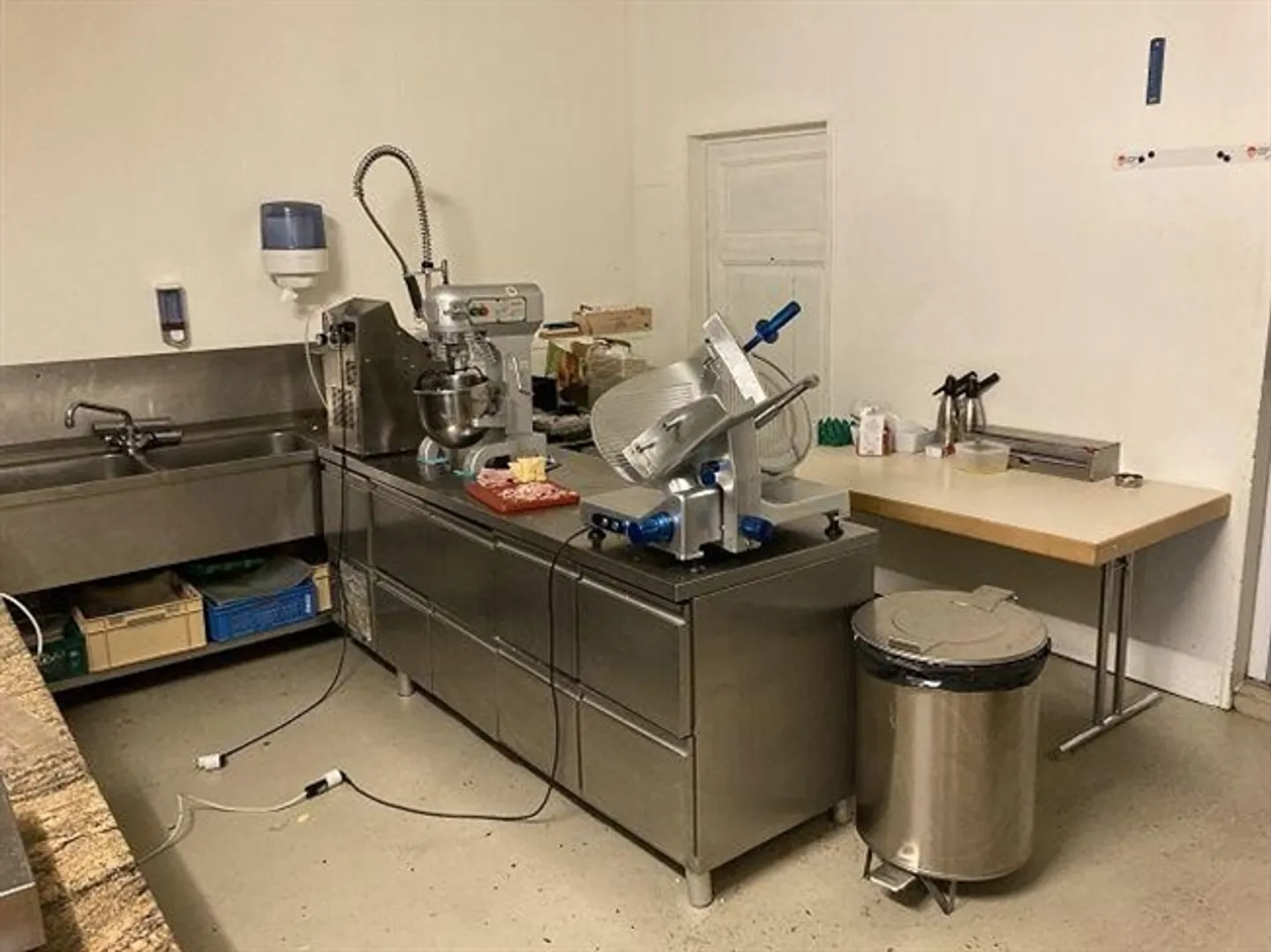 «Restaurant mit Mehrfamilienhaus und Bauland R3 / ristorante con casa plurifamilare e terreno R3» - Foto 16 di 20