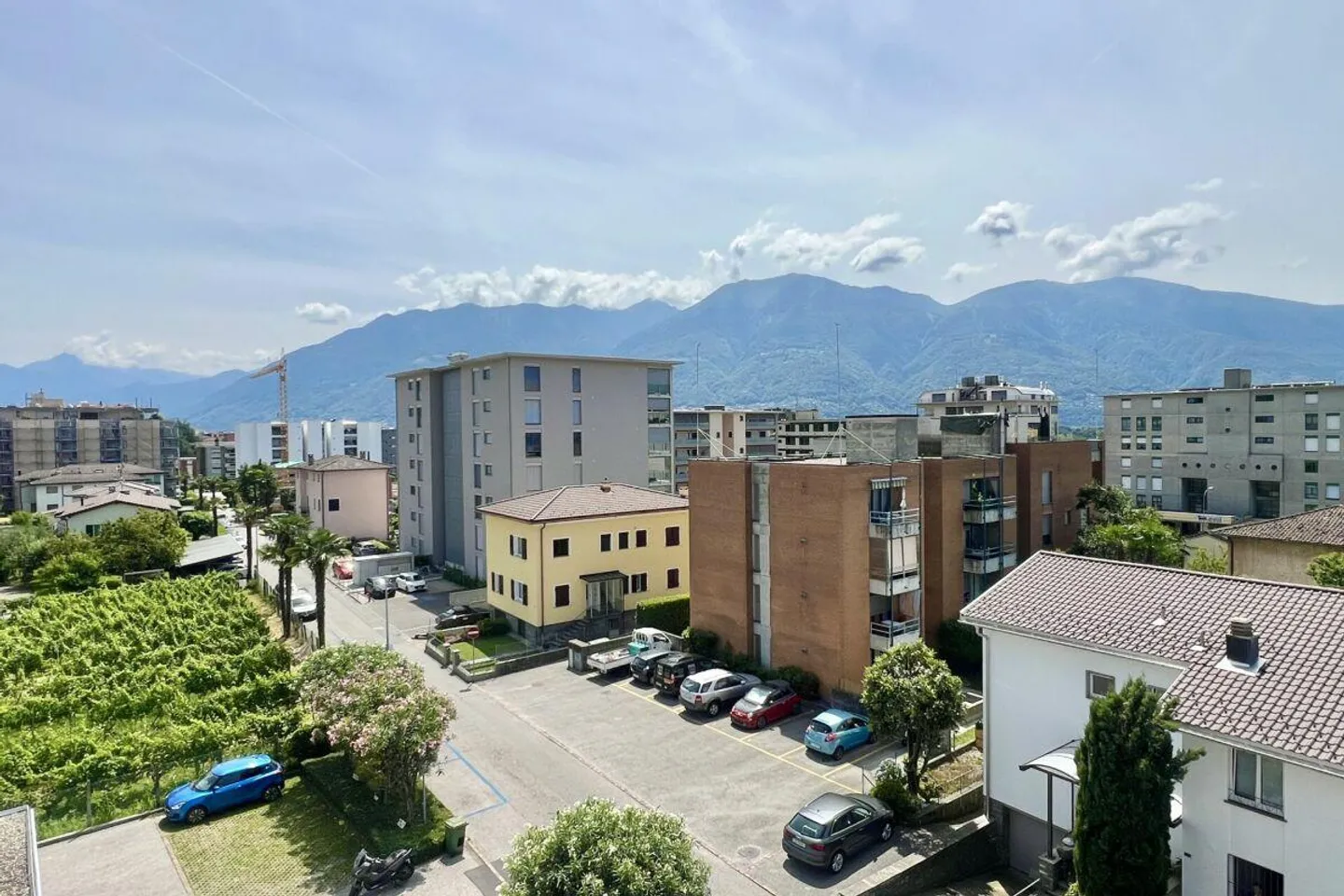 Appartamento soleggiato di 3,5 locali in un piccolo palazzo in posizione centrale - Foto 14 di 25