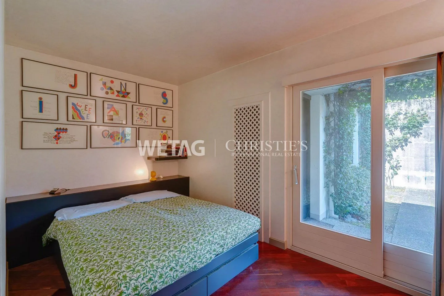 Elegant penthouse apartment in Lugano-Porza with private garden & balcony - Photo 7 of 13