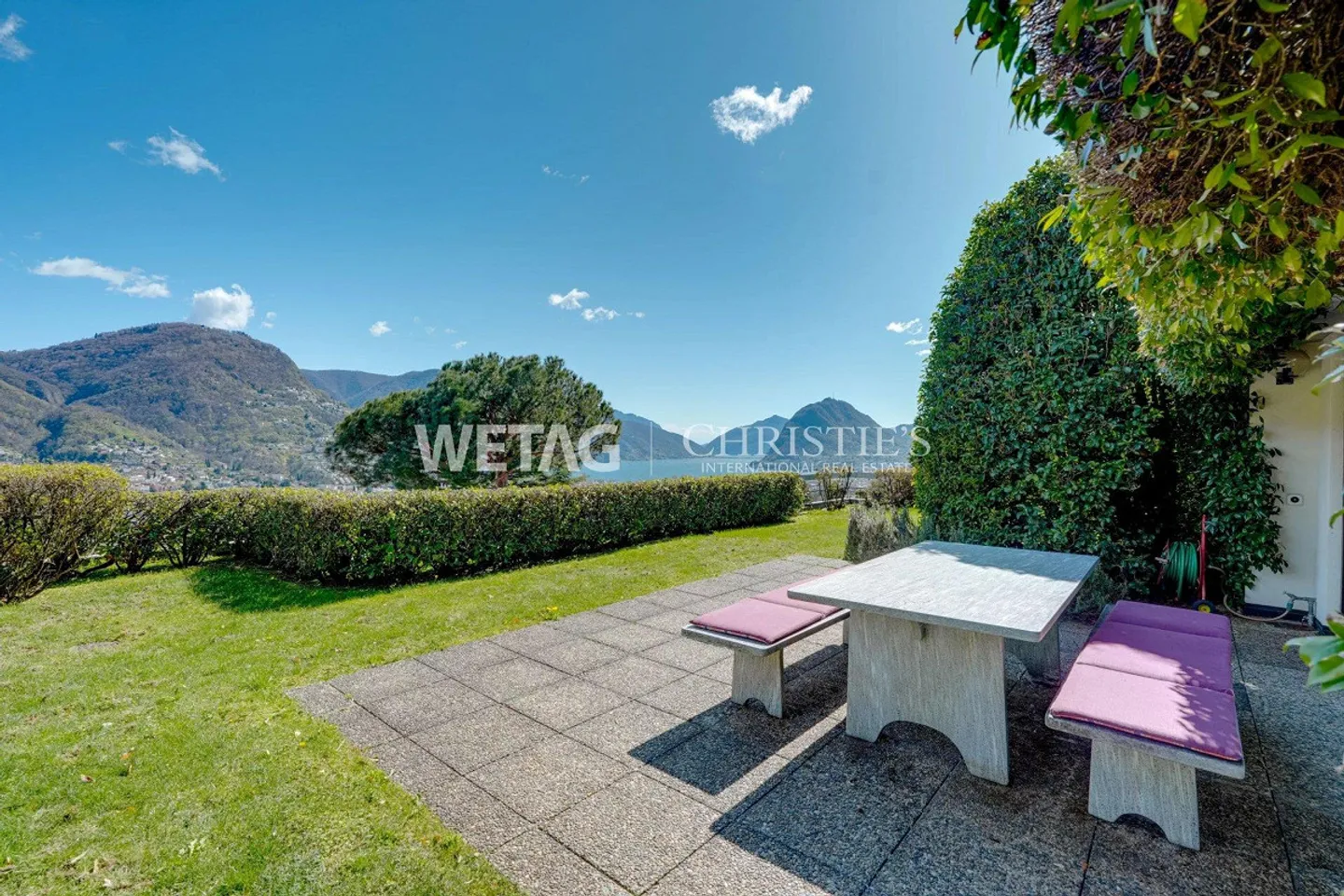 Elegant penthouse apartment in Lugano-Porza with private garden & balcony - Photo 13 of 13