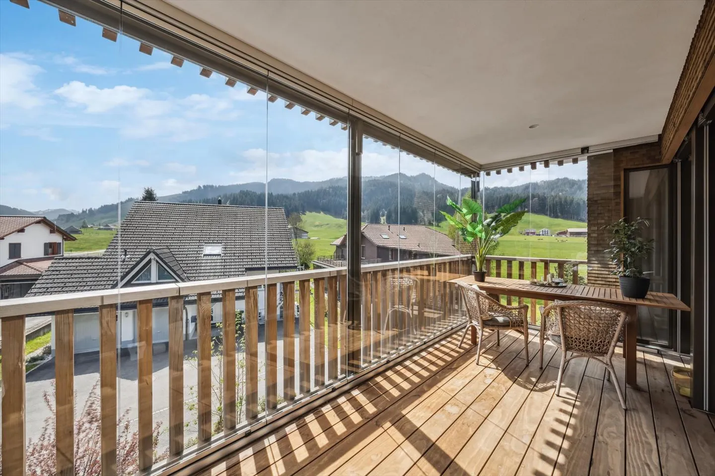 Neuwertige, grosszügige Ruheoase auf zwei Etagen - Foto 9 von 10